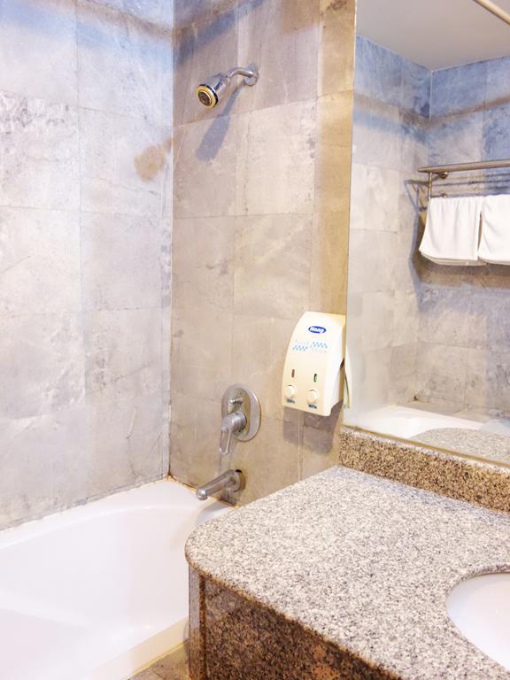 Bavana Hotel Бангкок Номер фото