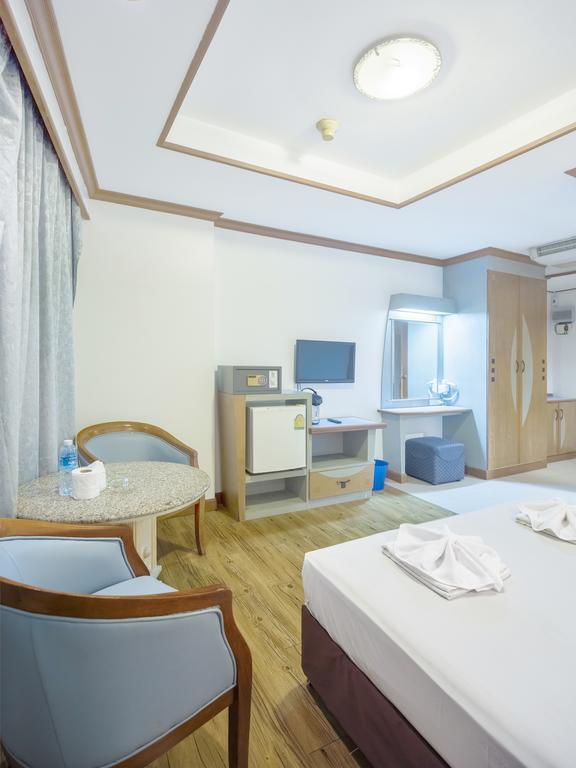 Bavana Hotel Бангкок Екстер'єр фото